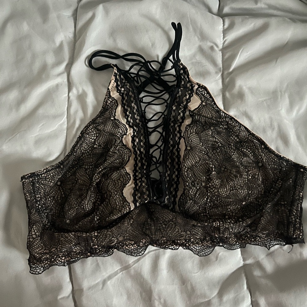 [SOLD] Victoria’s Secret bralette